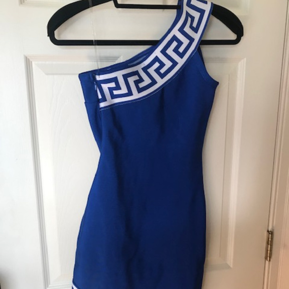 Ladies Sample Dress Spring 2020 - Picture 2 of 2